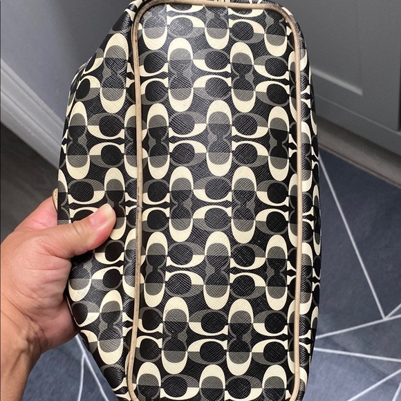 Coach Black and Tan Geometric Tote Bag - Picture 3 of 8